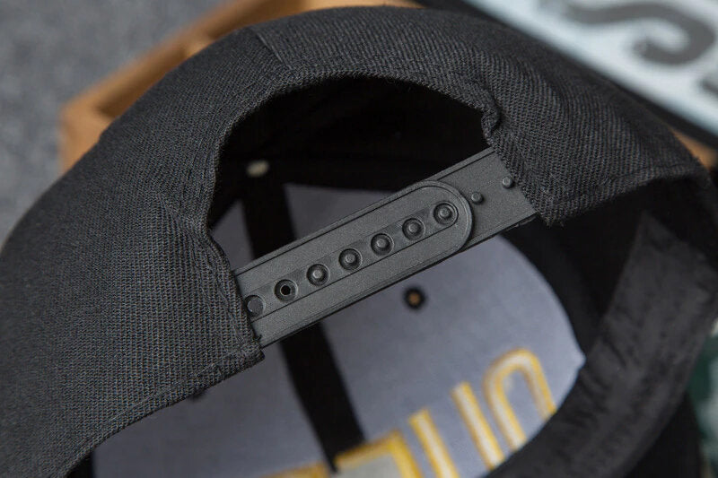 QUEEN Snapback Cap Black/Gold | Cap | Gold