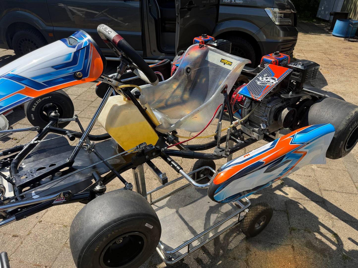 Kart profesional usado con motores HP