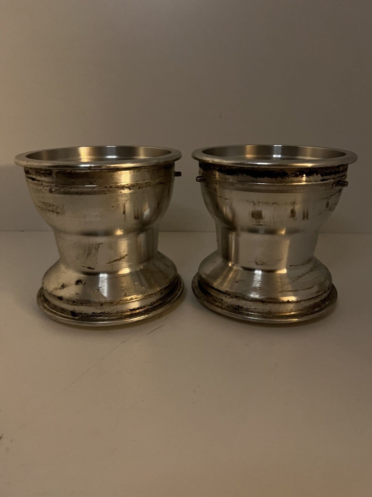 Llantas delanteras de aluminio DWT Douglas usadas con rodamientos de 17 mm