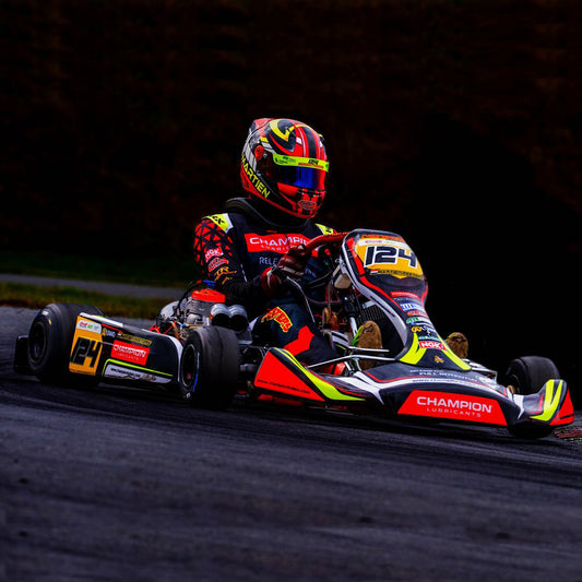 Diseño de juego de pegatinas de karting personalizado