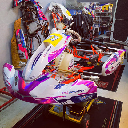 Diseño de juego de pegatinas de karting personalizado