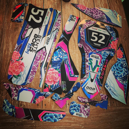 Diseño de juego de pegatinas de karting personalizado