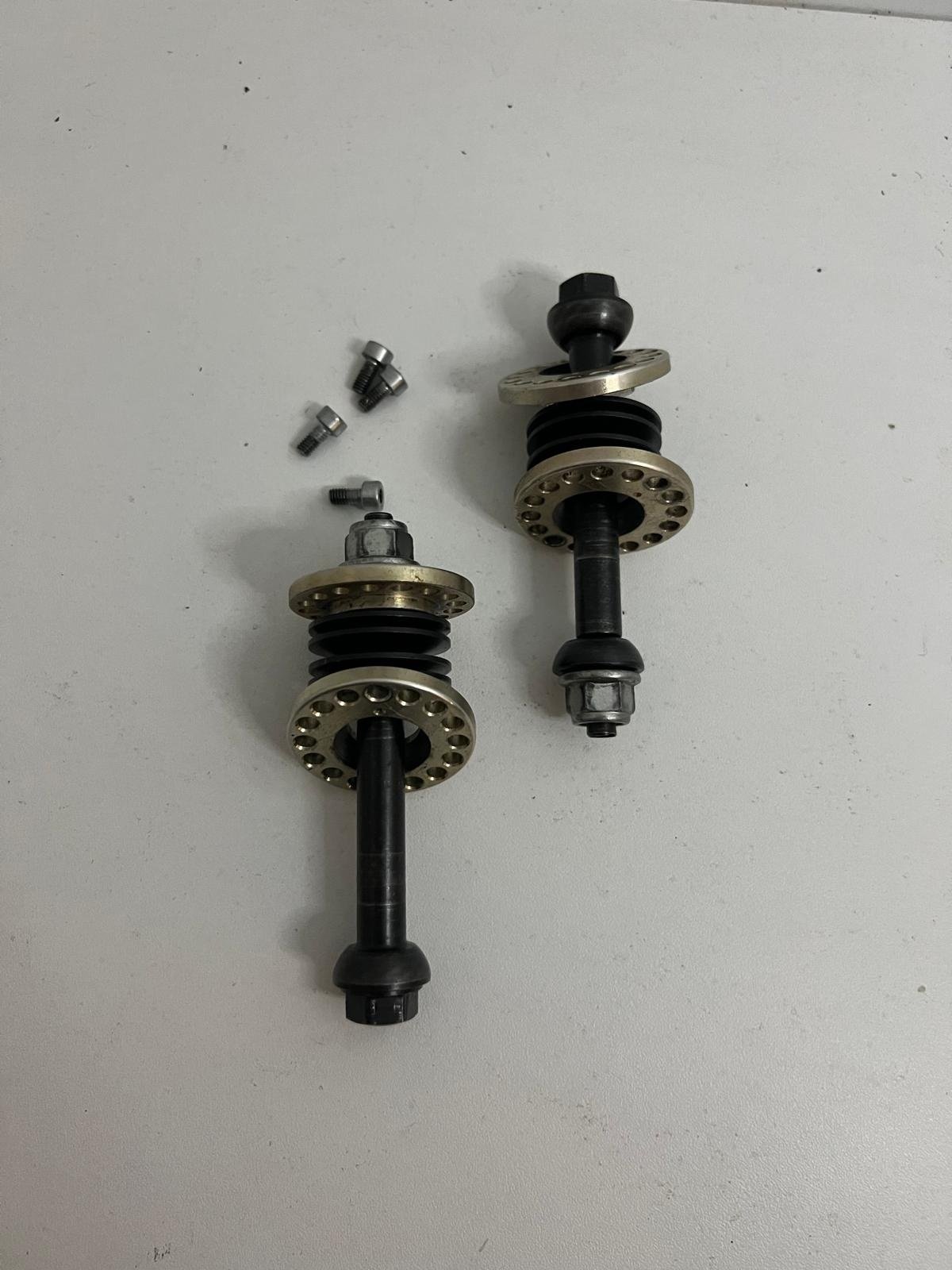 Kit excéntrico completo de promoción Croc usado M10